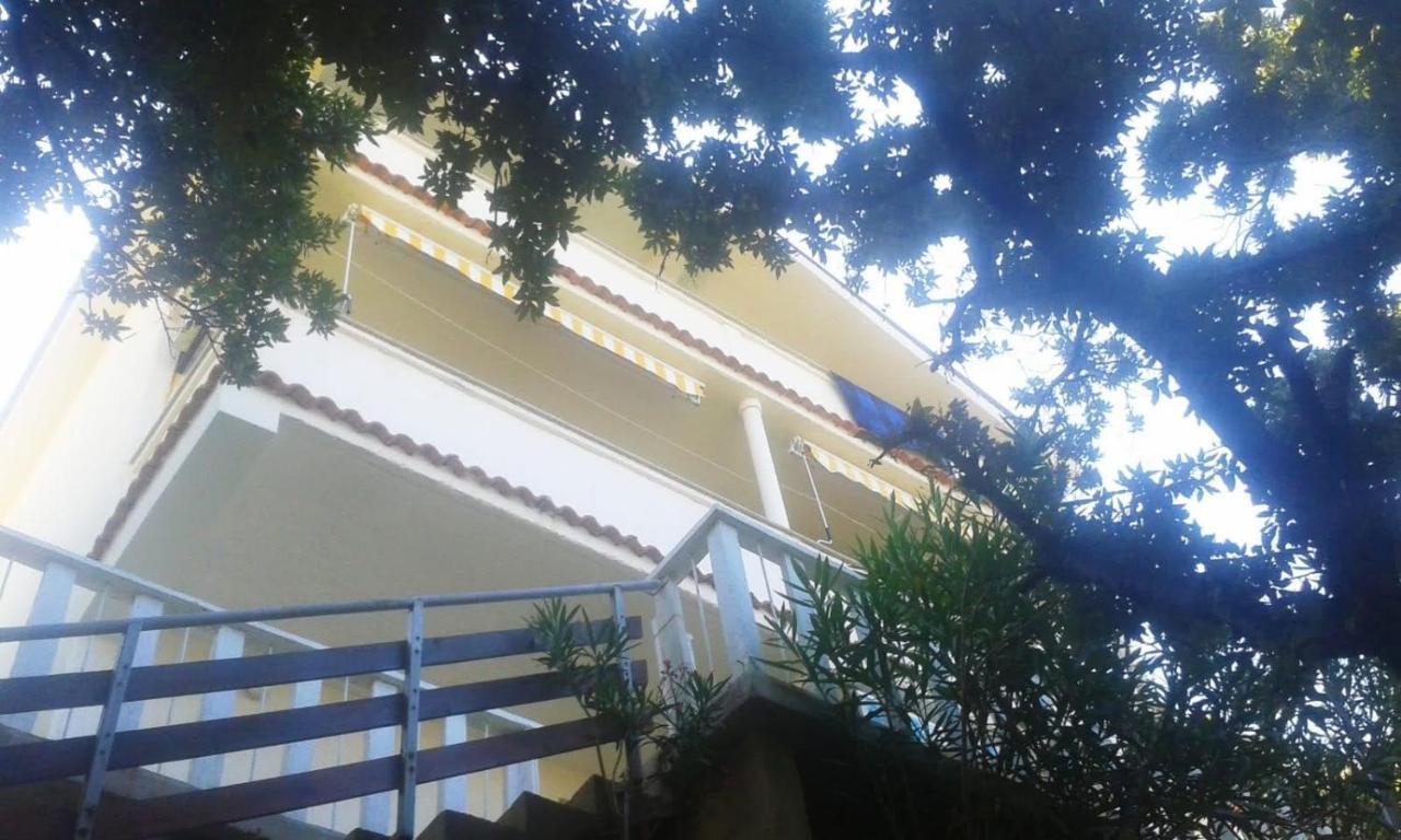 Apartments Ljerka Стара Новаля Екстериор снимка