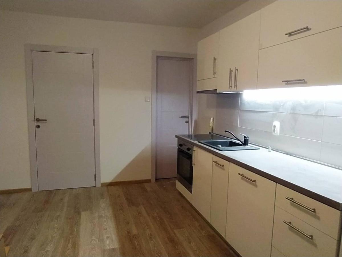 Apartments Ljerka Стара Новаля Екстериор снимка